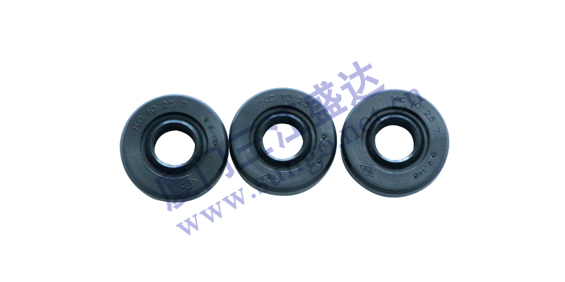 引起丁腈骨架油封脫膠的原因有哪些？